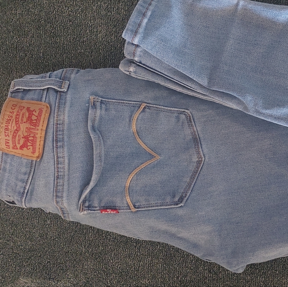 Women's Levi's